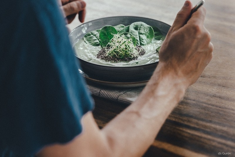 green smoothie bowl green lifestyle blog